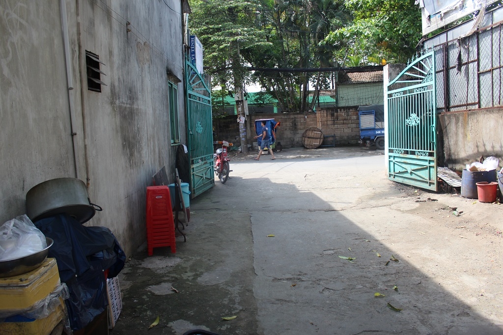 vu bo thuoc chuot vao noi bun rieu gia canh dang thuong cua nguoi chau