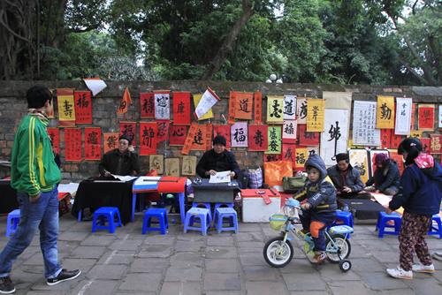 lanh dao so van hoa ha noi ong do viet chu tren he pho la rom