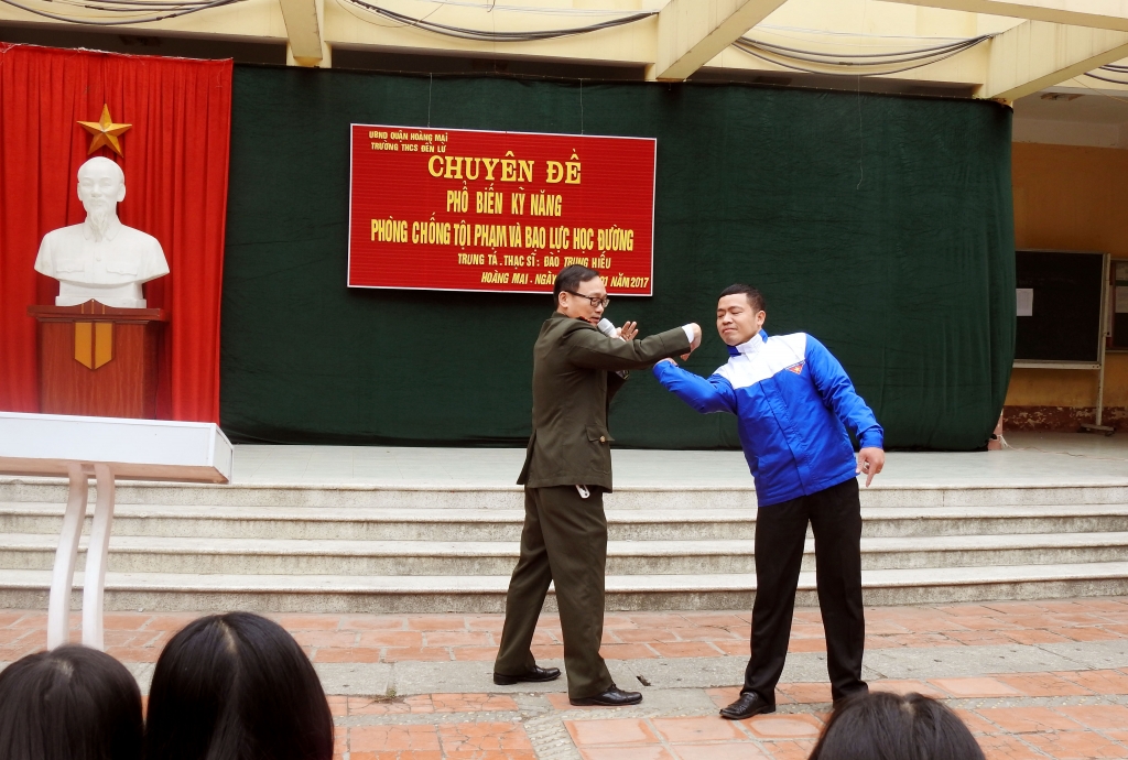 Chuyên gia tội phạm học hướng dẫn cách phòng chống bạo lực học đường chuyen gia toi pham hoc huong dan cach phong chong bao luc hoc duong