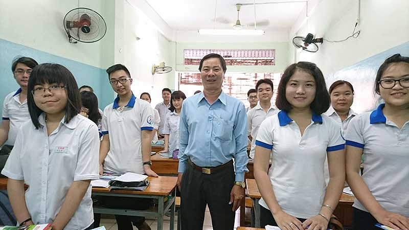 ong giao 10 nam du hoc sinh hoc nghe