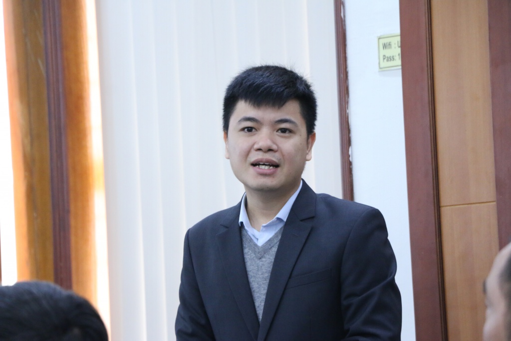 hoc sinh tu rach tay minh vi bi bat nat truc tuyen