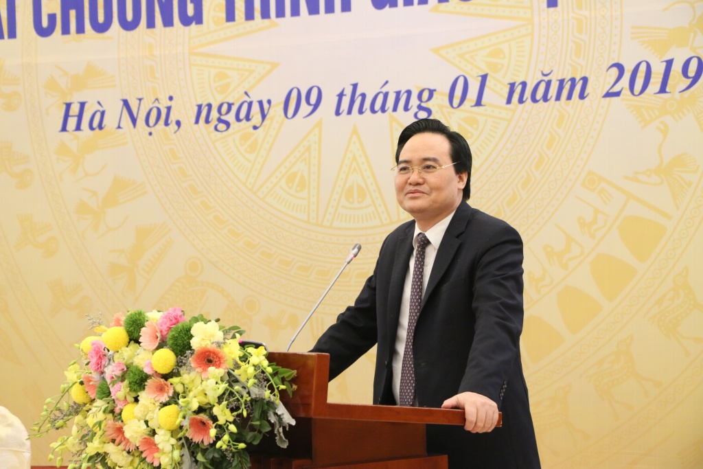 bo truong phung xuan nha chuong trinh giao duc pho thong moi huong toi tiep can quoc te