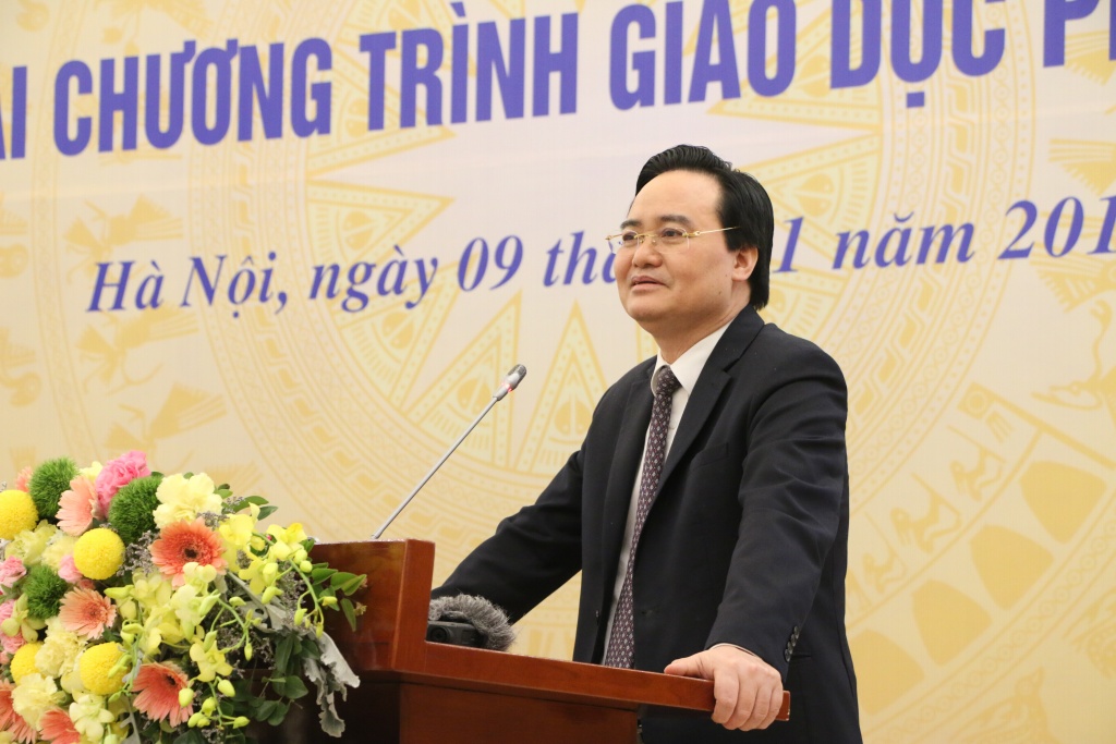 chuong trinh giao duc pho thong moi se kien quyet giam ap luc so sach cho giao vien