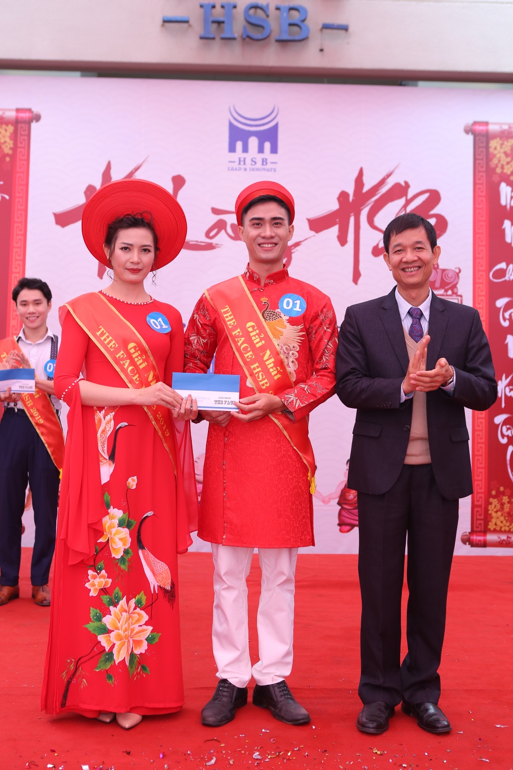 Sinh viên Quản trị kinh doanh tỏa sáng tại cuộc thi 'HSB The Face' chào năm mới 2019 sinh vien quan tri kinh doanh toa sang tai cuoc thi hsb the face chao nam moi 2019