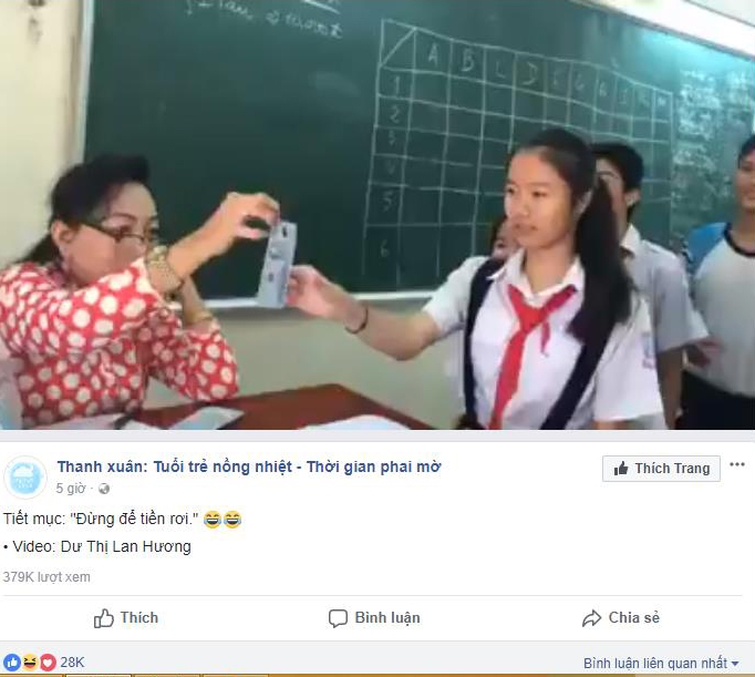 co giao li xi cho hoc tro phien ban dung de tien roi gay bao mang