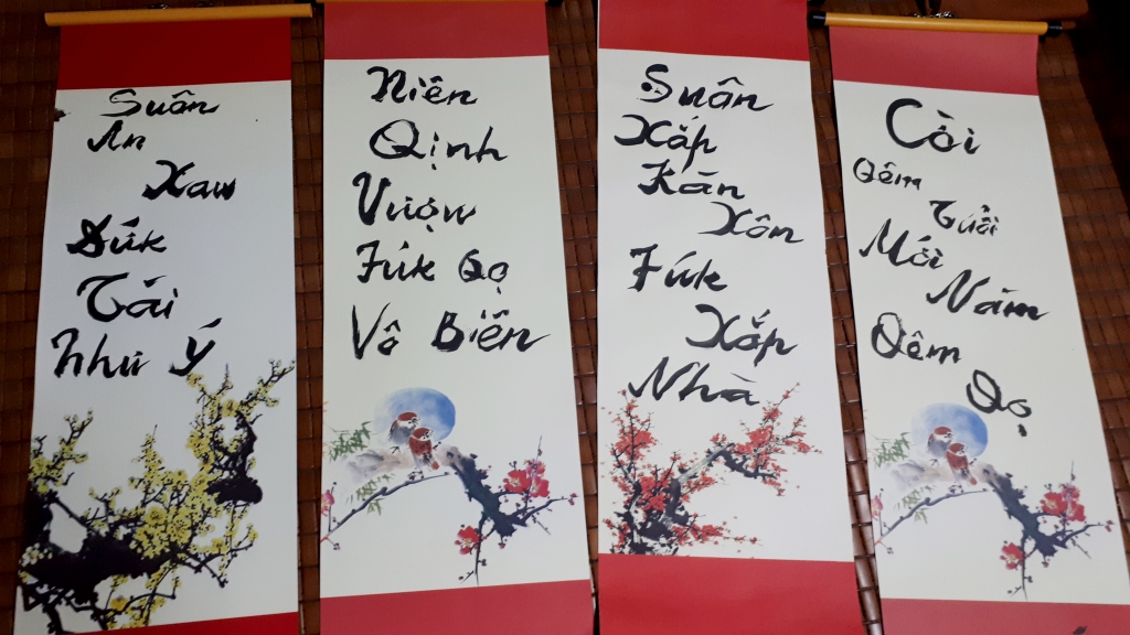 pgs bui hien viet cau doi tet bang chu cai tiew viet moi tang ban be