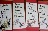 PGS Bùi Hiền viết câu đối Tết bằng chữ cái 'Tiếw Việt mới' tặng bạn bè