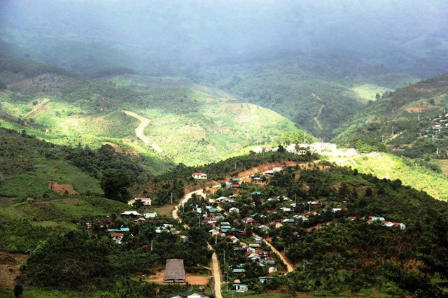 chuyen tinh dep nhu phim cua nhung giao vien gieo chu noi cong troi
