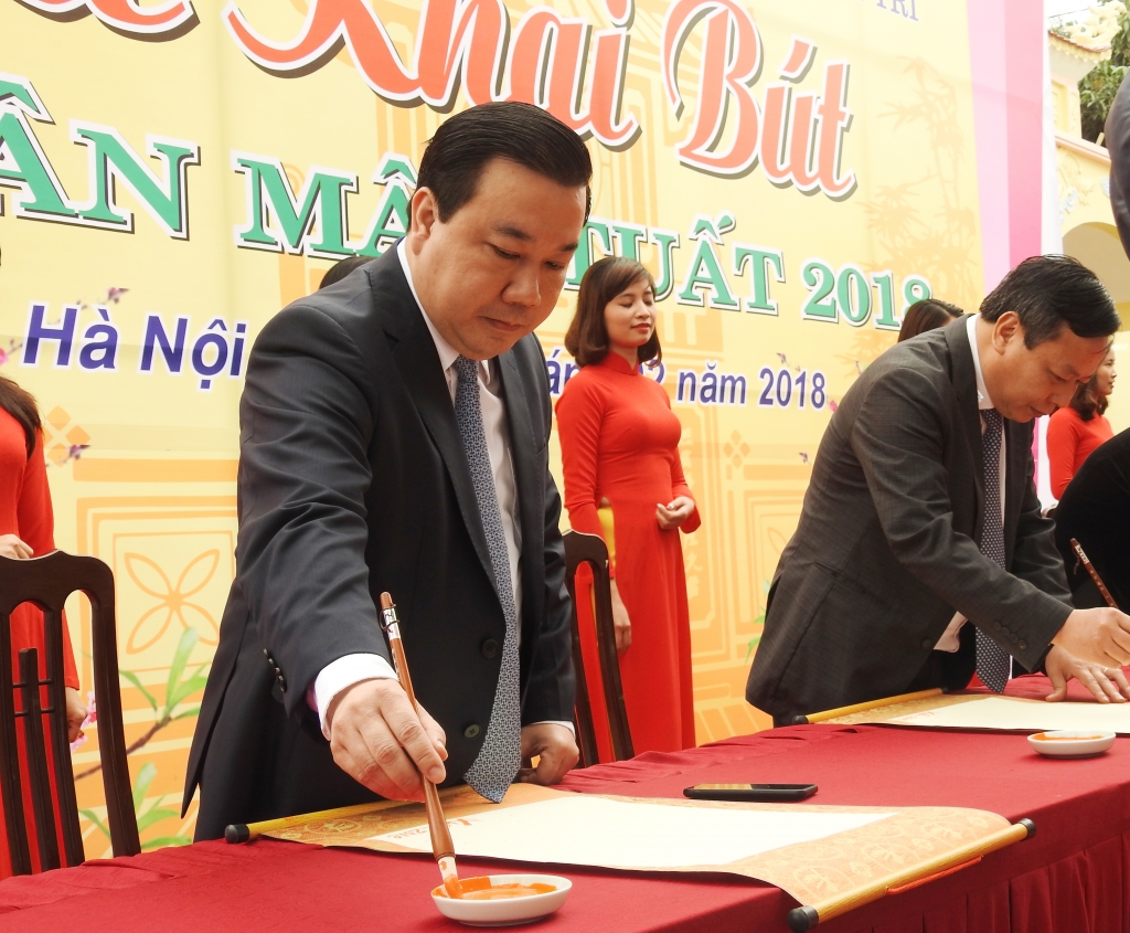 Hà Nội khai bút đầu xuân 2018 với 6 thông điệp ý nghĩa ha noi khai but dau xuan 2018 voi 6 thong diep y nghia