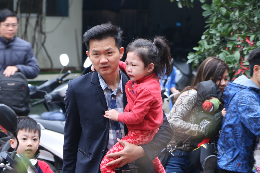 Ngày đầu đi học sau kì nghỉ Tết, học sinh mếu máo đòi ở nhà nghỉ thêm ngay dau di hoc sau ki nghi tet hoc sinh meu mao doi o nha nghi them