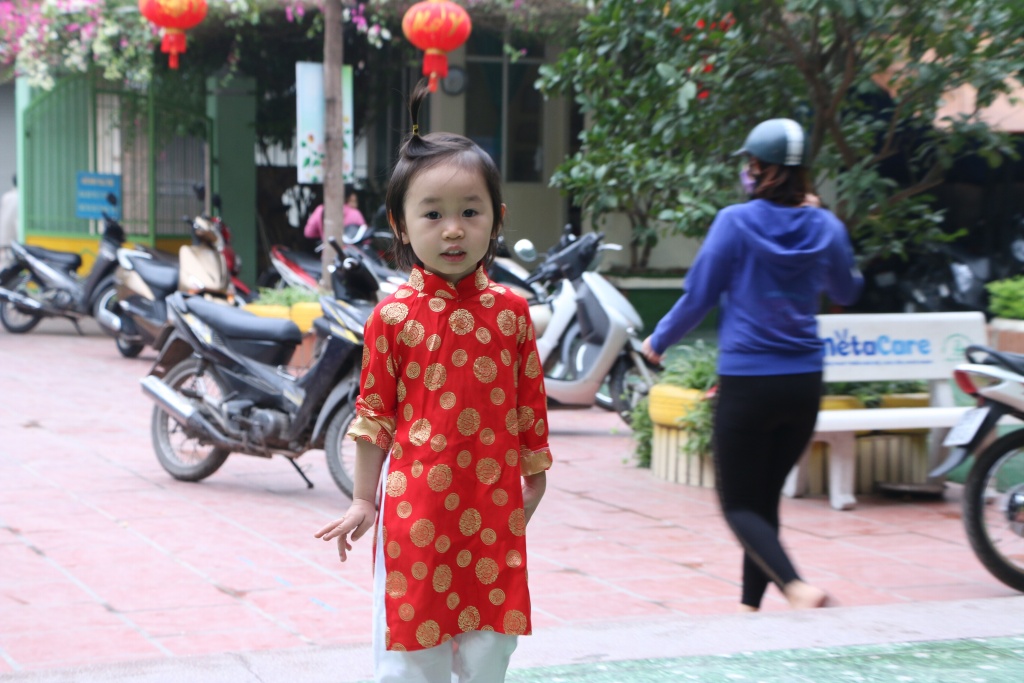 ngay dau di hoc sau ki nghi tet hoc sinh meu mao doi o nha nghi them