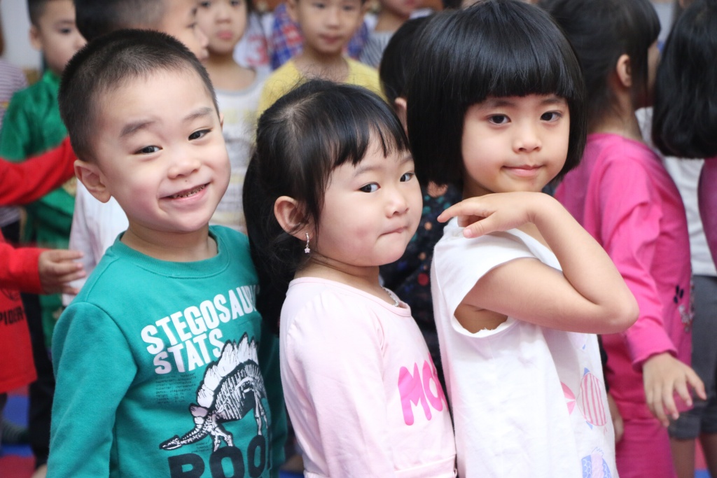 Ngày đầu đi học sau kì nghỉ Tết, học sinh mếu máo đòi ở nhà nghỉ thêm ngay dau di hoc sau ki nghi tet hoc sinh meu mao doi o nha nghi them