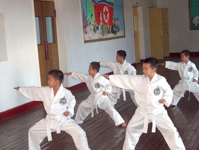 truong hoc o trieu tien day gi cho the he tre