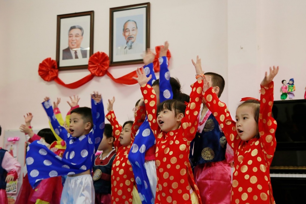 Học sinh Trường Mẫu giáo Việt - Triều Hữu Nghị được dạy những gì? hoc sinh truong mau giao viet trieu huu nghi duoc day nhung gi