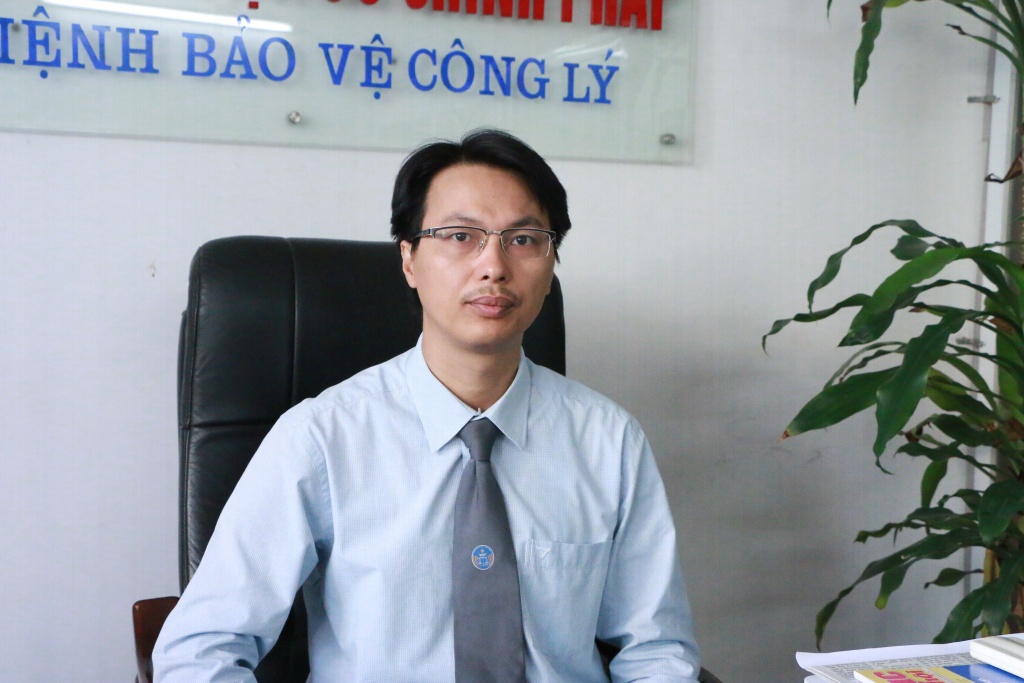 thay giao danh hoc sinh veo cot song o an giang co the doi dien voi muc xu li ra sao