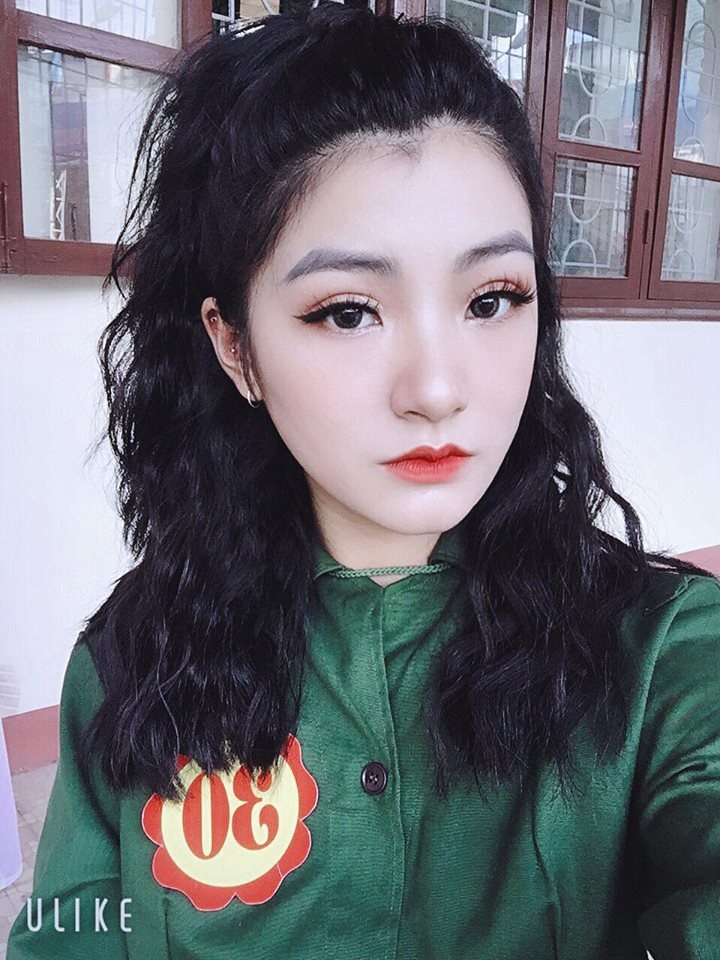 loat anh don tim dan mang cua nu sinh tang hoa ong kim jong un o lang son sang 262