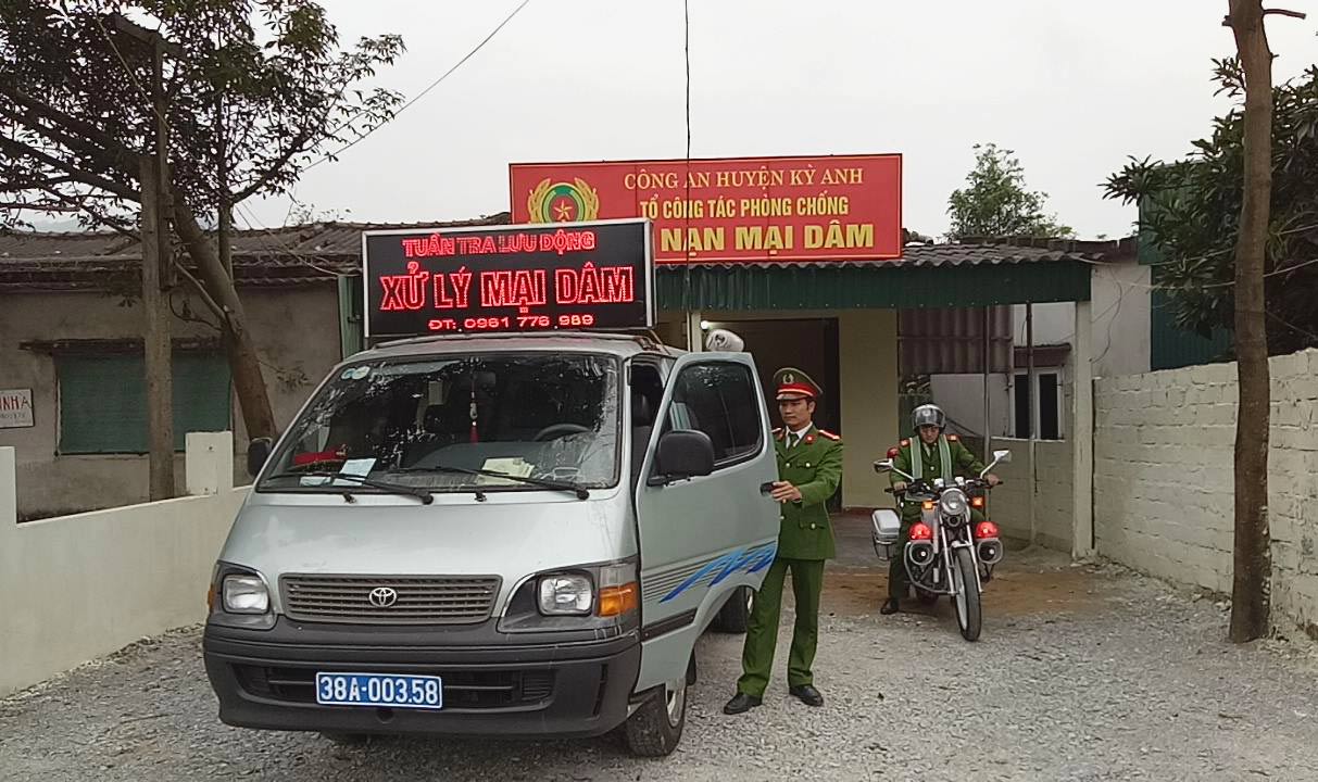 cong an lap chot xoa mai dam noi cung duong sung suong