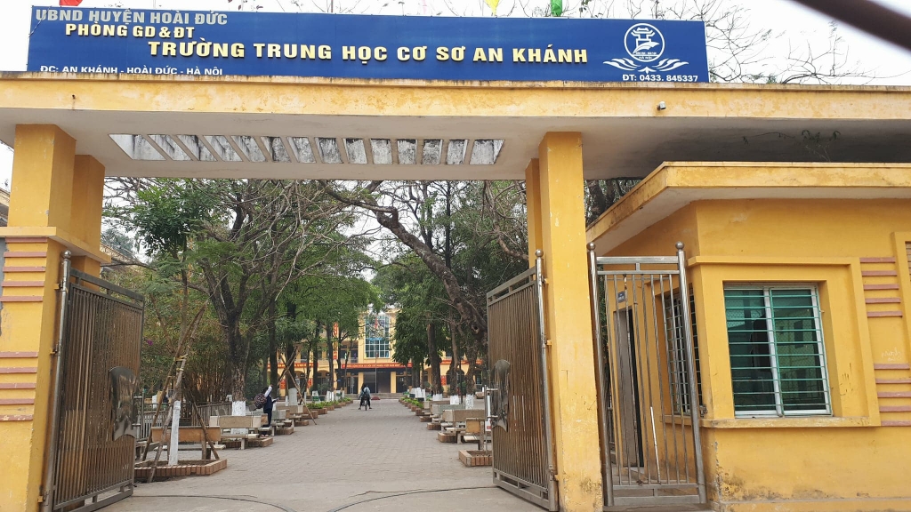 hang loat hoc sinh bi man ngua sau khi nha truong phun thuoc muoi