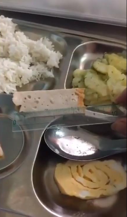 vu suat com 1 mieng trung 2 lat cha mong pho hieu truong khang dinh do cach bai tri hoc sinh van du no