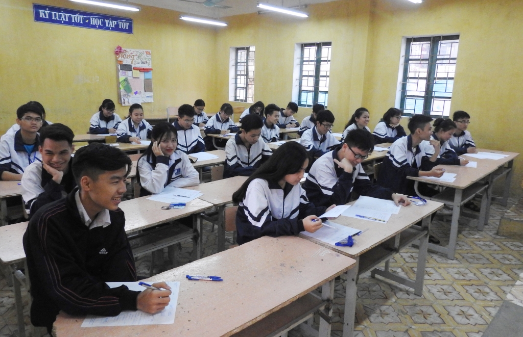 goi y giai de thi khao sat lop 12 mon ngu van nam 2018