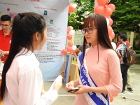 tan sinh vien k56 hoc vien tai chinh no nuc nhap hoc dung dip le vu lan nam 2018