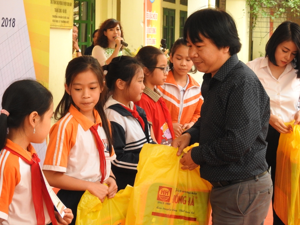 Học sinh Hà Nội hào hứng trong 'Ngày hội Trạng Nguyên nhỏ tuổi' năm học 2017 - 2018 hoc sinh ha noi hao hung trong ngay hoi trang nguyen nho tuoi nam hoc 2017 2018