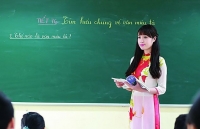 chuyen toi va em be lop ba bi phat uong nuoc gie lau bang