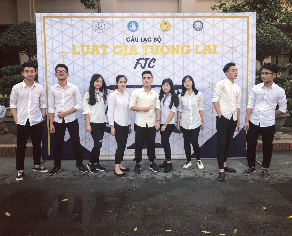 Học Luật kinh tế của Học viện Ngân hàng có cạnh tranh được với các trường khác? hoc luat kinh te cua hoc vien ngan hang co canh tranh duoc voi cac truong khac