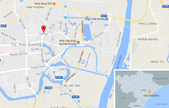 kieu nu hai duong lai oto chay nguoc chieu bi hat nuoc vao mat