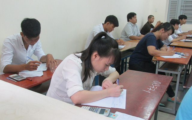 hieu truong dai hocmach cac so giao duc bao quan bai thi