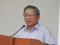 1 chuong trinh nhieu bo sgk giup huy dong duoc nguoi gioi cho phat trien giao duc