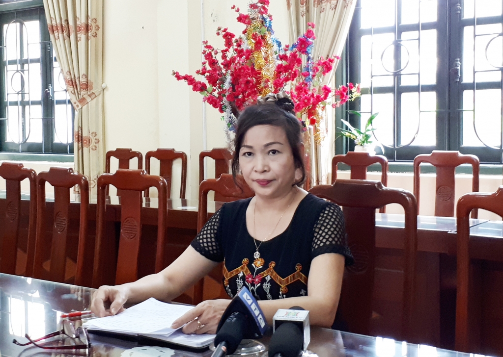 ban giam hieu chi den tham hoi co giao danh moi la nguoi phai xin loi chau t