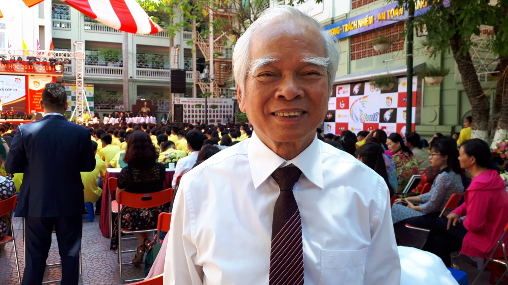 Vẻ đẹp bình dị của học sinh Trường THPT Nguyễn Bỉnh Khiêm trong ngày chia tay ve dep binh di cua hoc sinh truong thpt nguyen binh khiem trong ngay chia tay