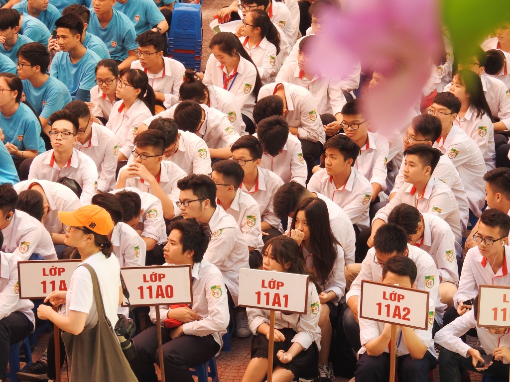 Vẻ đẹp bình dị của học sinh Trường THPT Nguyễn Bỉnh Khiêm trong ngày chia tay ve dep binh di cua hoc sinh truong thpt nguyen binh khiem trong ngay chia tay