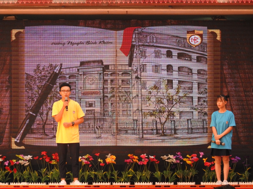 Vẻ đẹp bình dị của học sinh Trường THPT Nguyễn Bỉnh Khiêm trong ngày chia tay ve dep binh di cua hoc sinh truong thpt nguyen binh khiem trong ngay chia tay