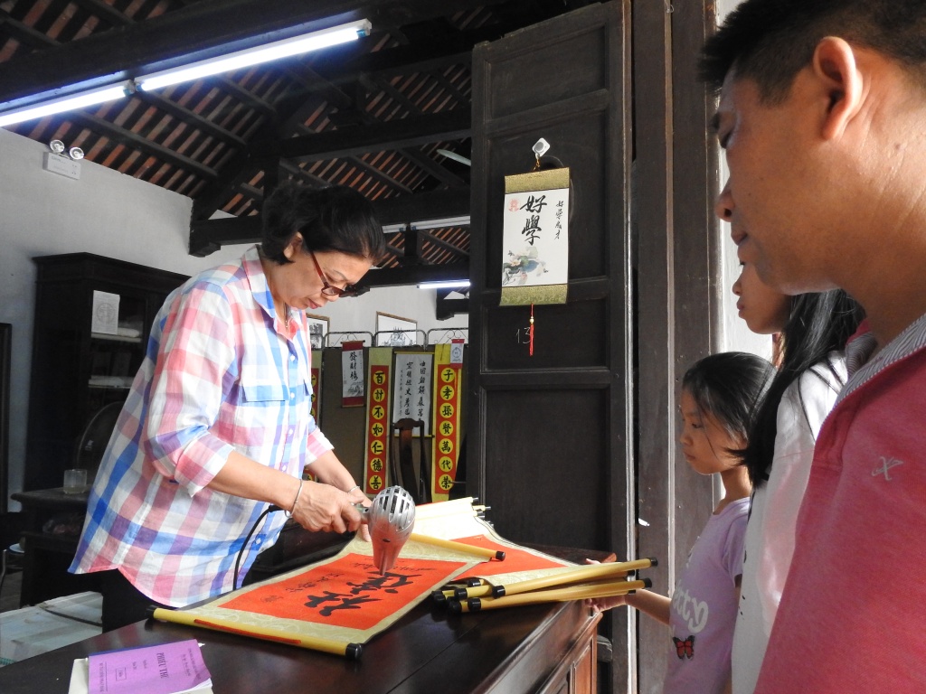 Sát ngày thi vào lớp 10, học sinh Hà Thành rủ nhau tới Văn Miếu cầu may sat ngay thi vao lop 10 hoc sinh ha thanh ru nhau di le cau may o van mieu