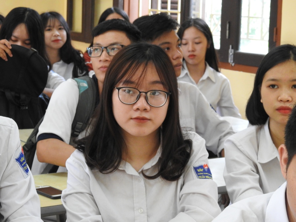 de hoa hoc thpt so 10 cac dang bai on tap hoa vo co cap do van dung