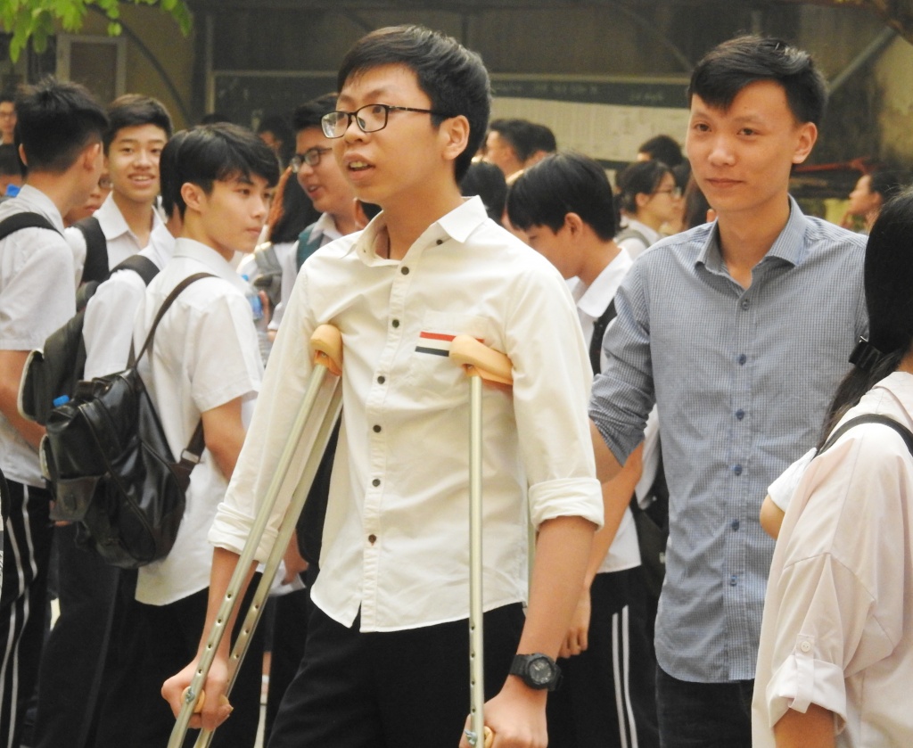 Những hình ảnh đẹp và ấn tượng trong kỳ thi vào lớp 10 tại Hà Nội năm 2018 nhung hinh anh dep va an tuong trong ky thi vao lop 10 tai ha noi nam 2018