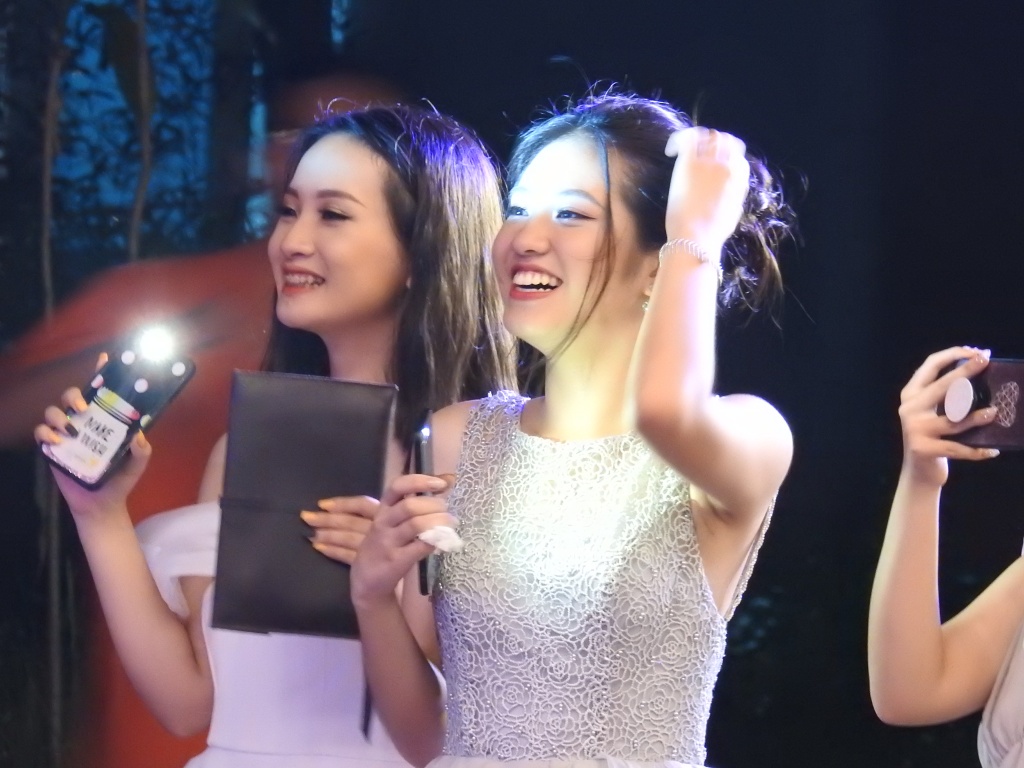 Hình ảnh đặc biệt trong trong lễ tri ân, trưởng thành học sinh lớp 12 Trường Lương Thế Vinh hinh anh dac biet trong trong le tri an truong thanh hoc sinh lop 12 truong luong the vinh