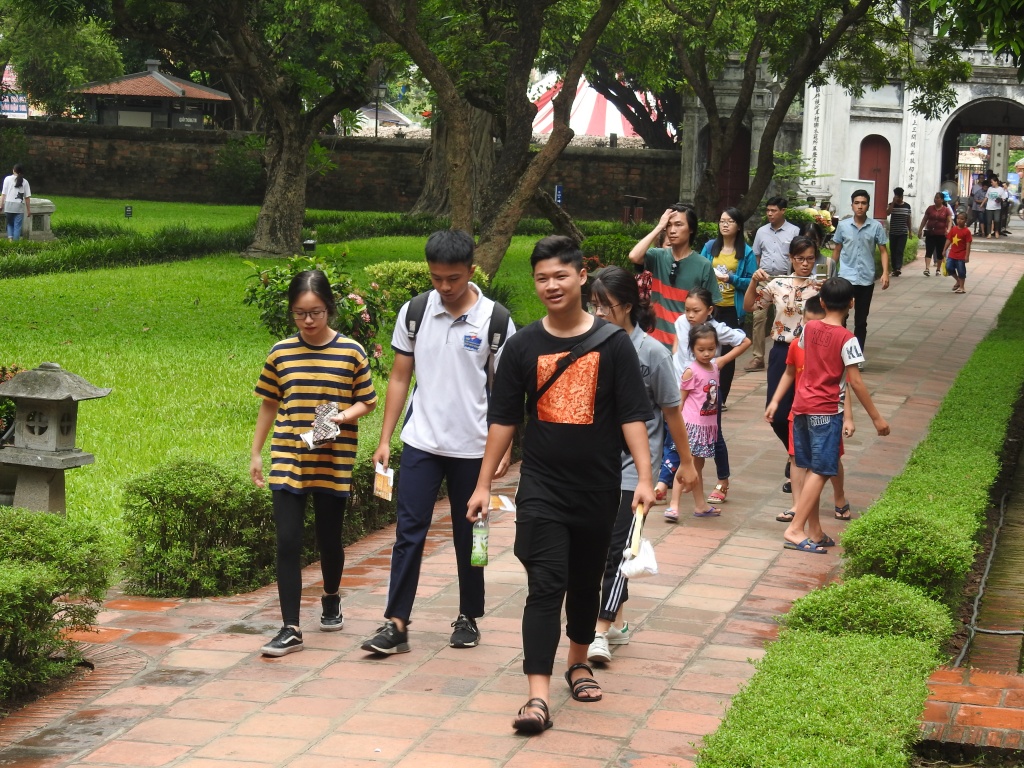 sat ngay thi thpt quoc gia thi sinh do xo toi van mieu cau may xem world cup van nho on bai