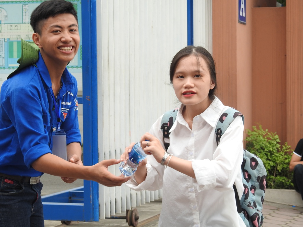 hom nay 276 thi sinh ket thuc ky thi thpt 2018 voi bai thi to hop khoa hoc xa hoi