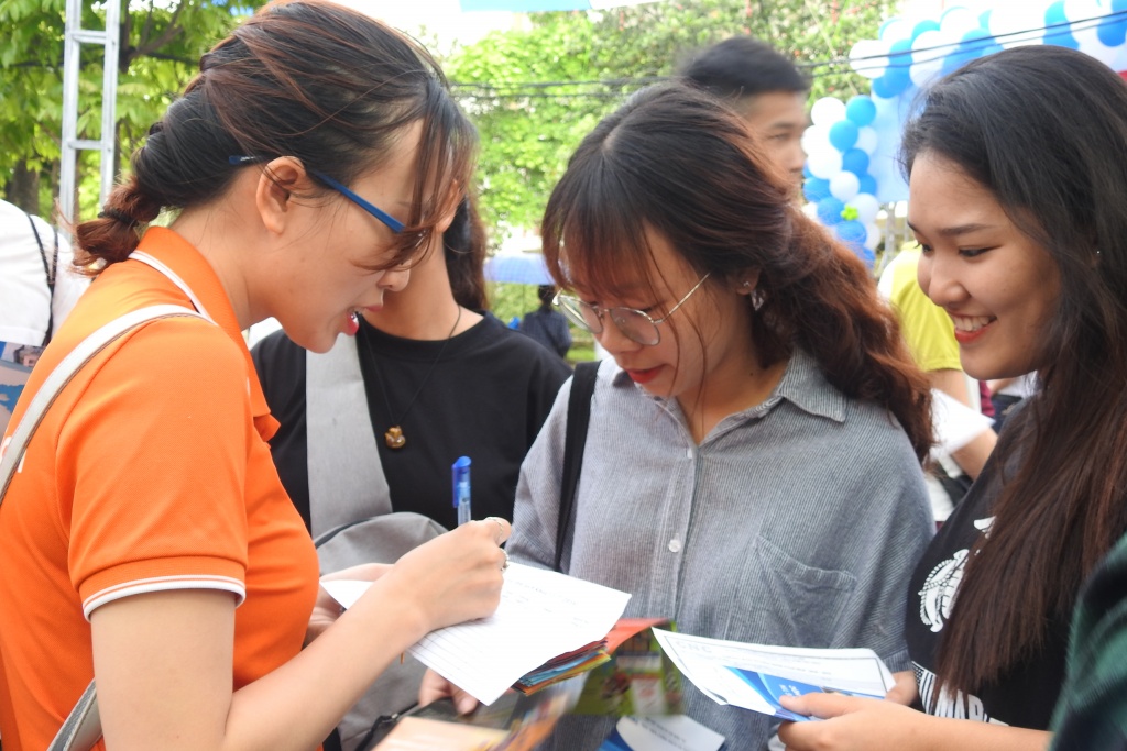 13 diem van co co hoi do hoc vien nong nghiep thuc tap nuoc ngoai luong 250 trieu dongnam