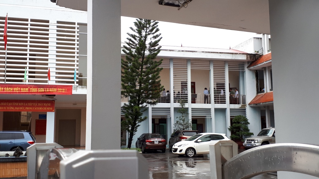bo gddt se tiep tuc ra soat diem thi cao bat thuong tai son la ngay trong dem 207