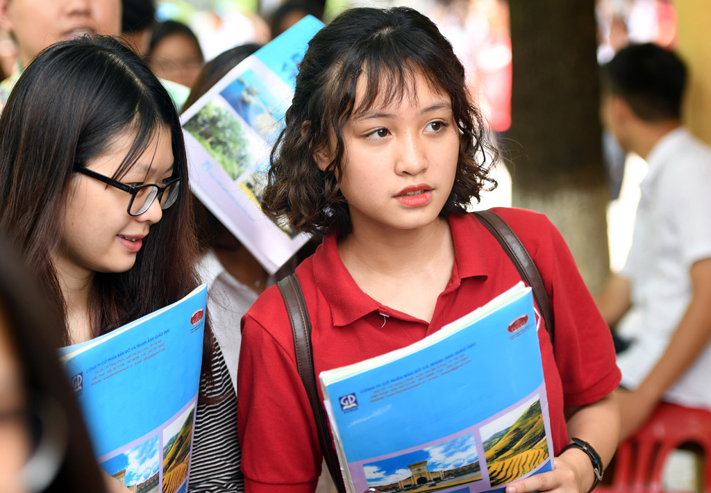 gs ngo bao chau 1275 diem do dai hoc su pham la dang lo ngai
