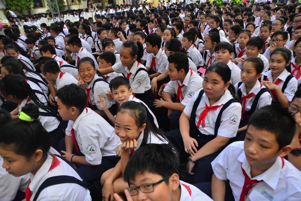 lam gi voi nhung vien chuc giao vien khong dap ung duoc yeu cau cai cach