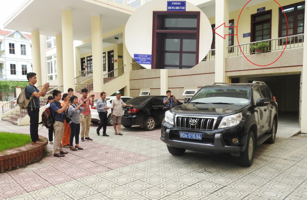 nghi can vu gian lan diem thi o hoa binh ca 2 tung la giao vien tin hoc 1 nguoi dang hoc thac si
