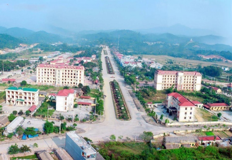 chanh van phong bi to sam so nu can bo huyen bi thu huyen uy len tieng
