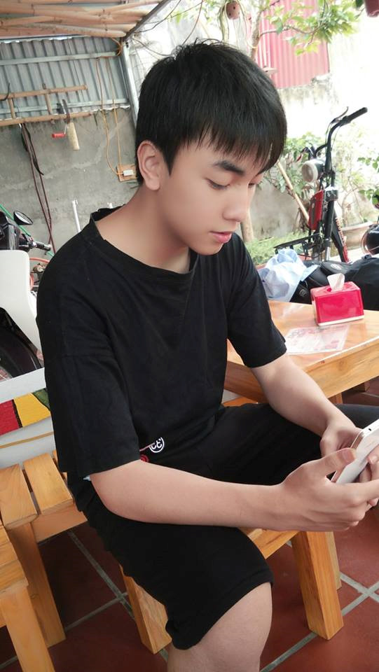 9x dien bien dep trai duoc tuyen thang vao dai hoc bach khoa