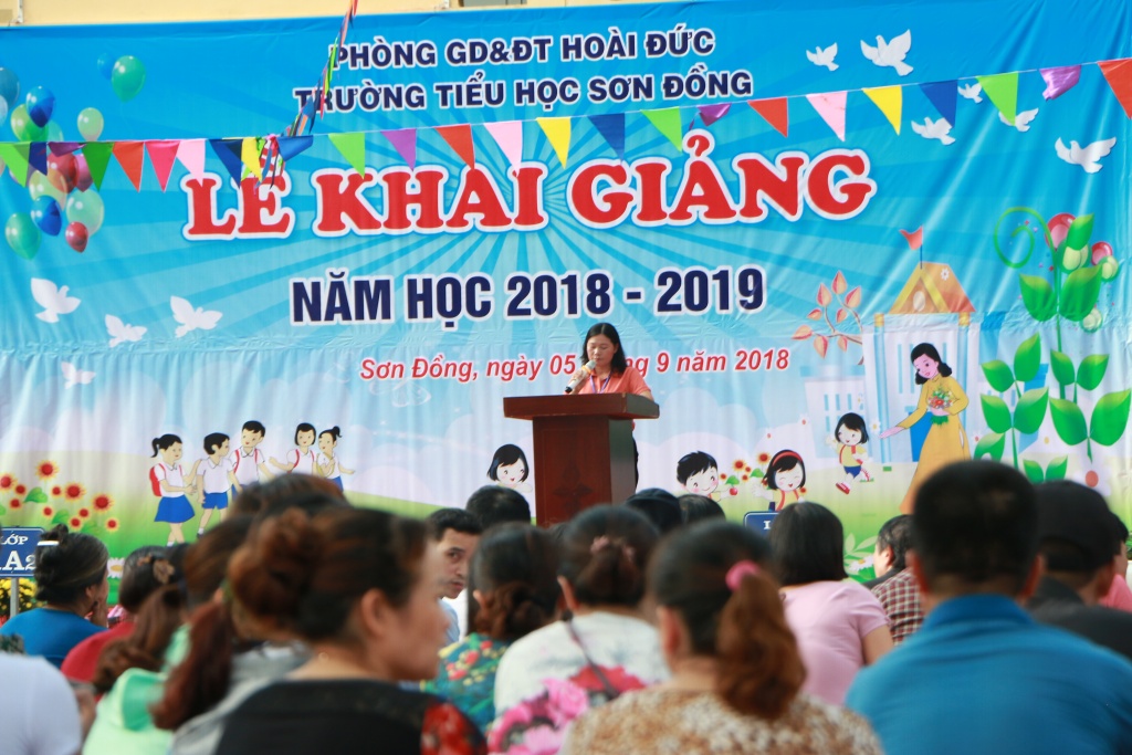 Bị tố lạm thu, Tiểu học Sơn Đồng thông báo trả lại tiền nhưng nhiều phụ huynh từ chối bi to lam thu tieu hoc son dong thong bao tra lai tien nhung nhieu phu huynh tu choi