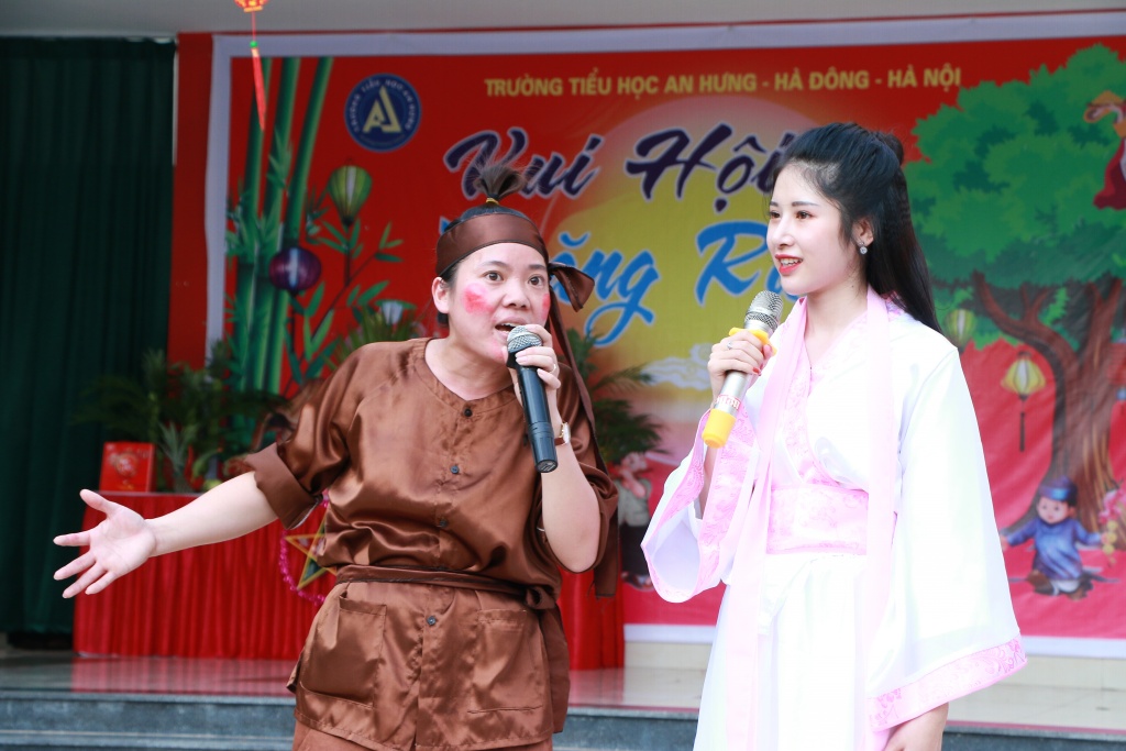co giao hoa than lam chi hang chu cuoi sieu quay tre tu tay lam banh don trung thu